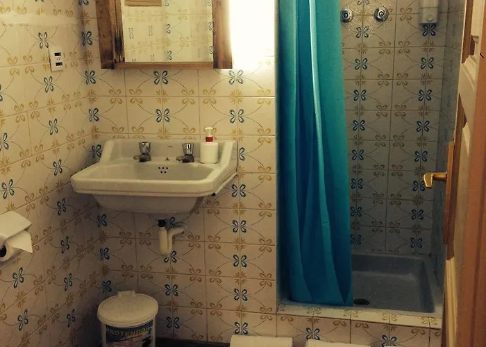 Macaya 2*