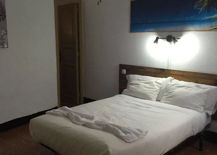 Ξενοδοχείο Macaya 2*