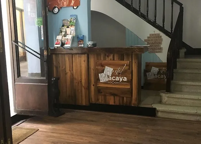 Macaya 2*